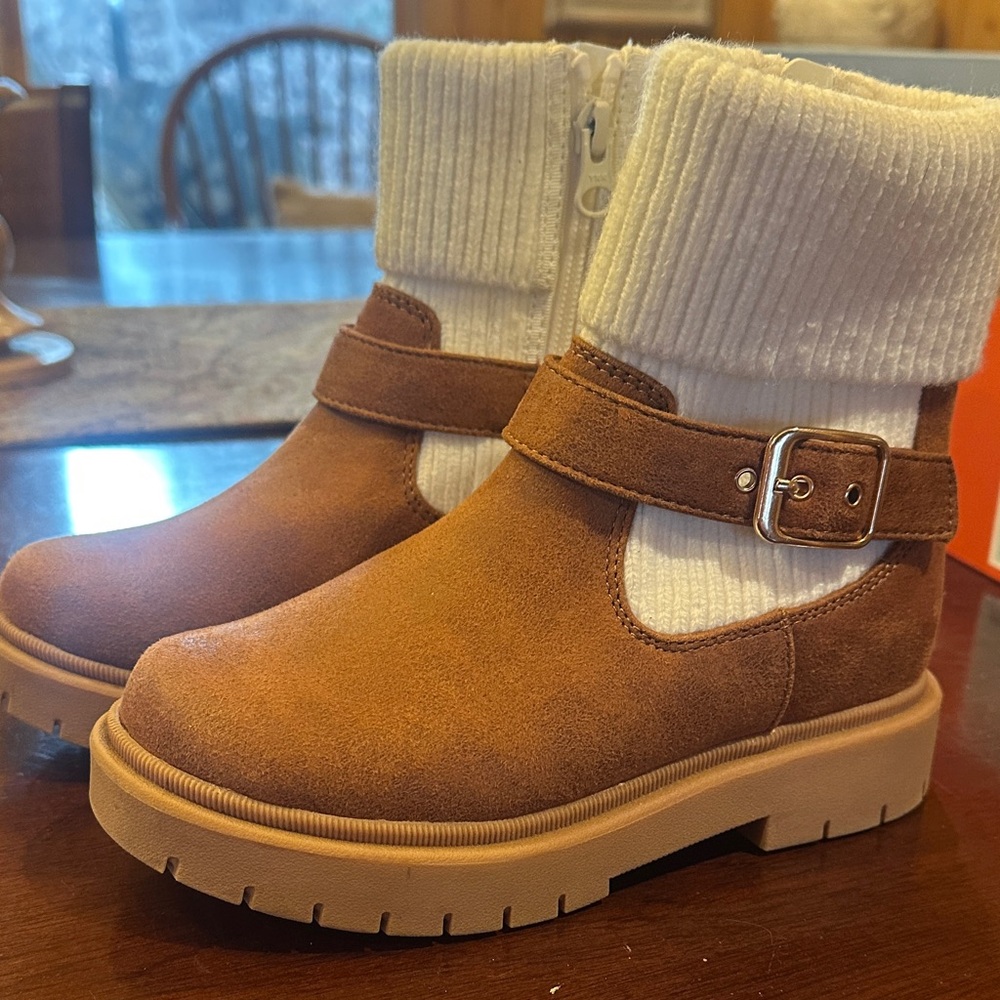 Cat & Jack Tan Kids Boots with White Knit Cuffs